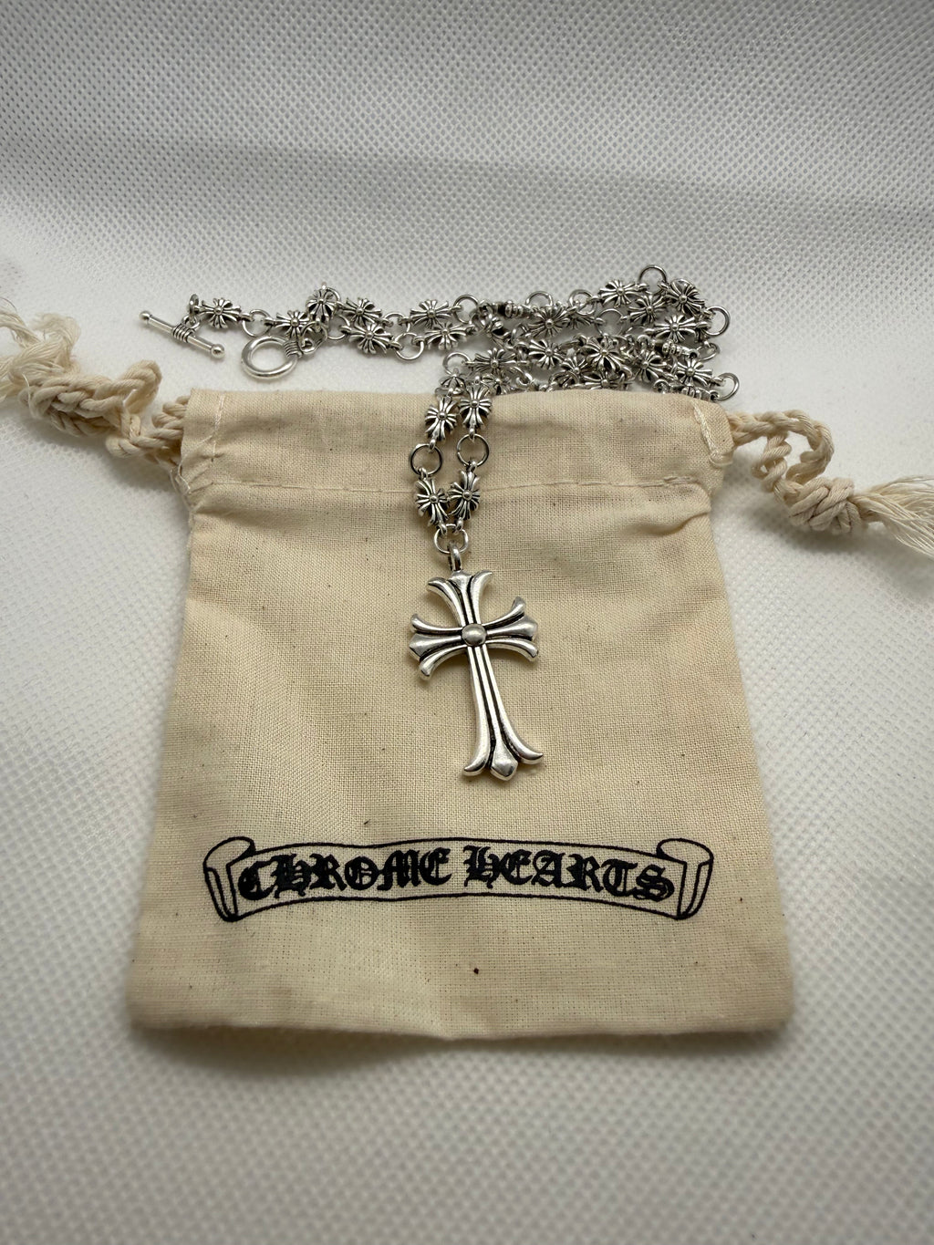 Chrome hearts стил колиета