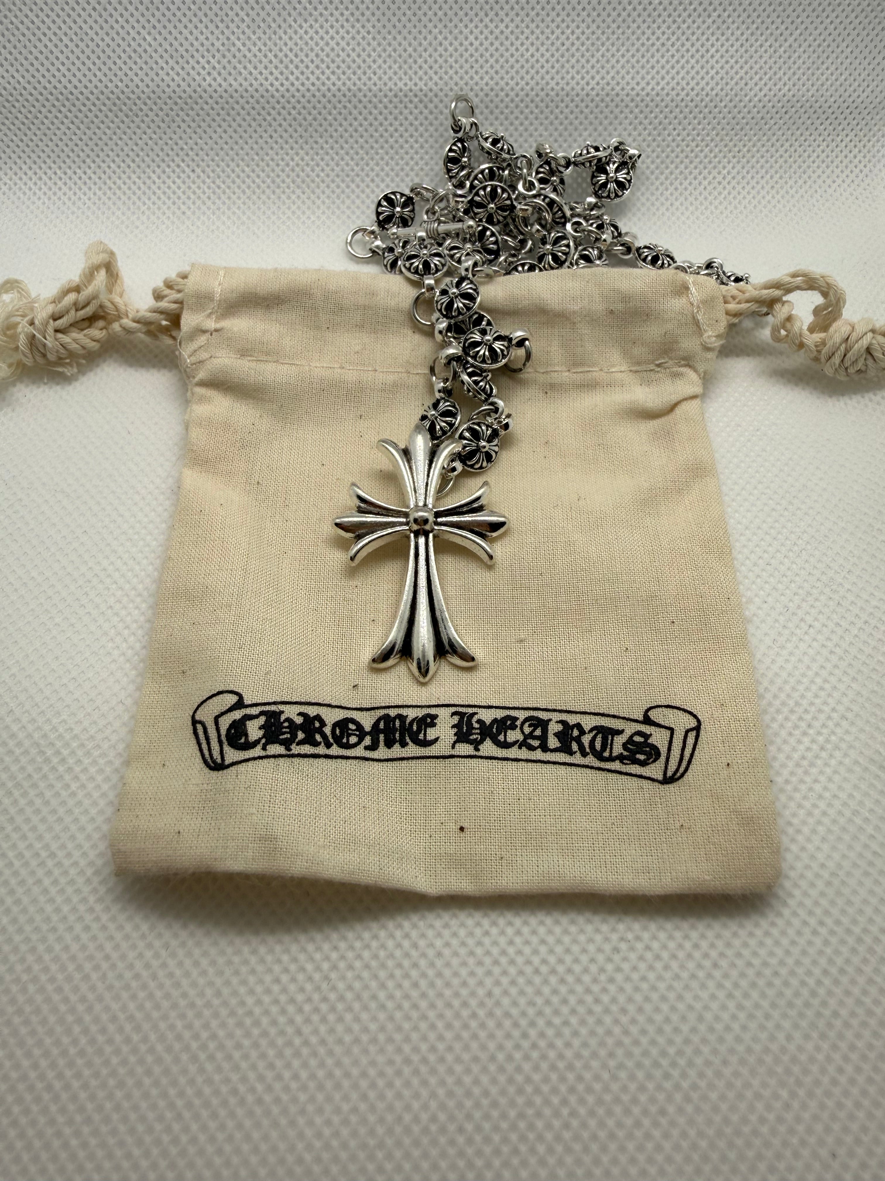 Chrome hearts стил колиета
