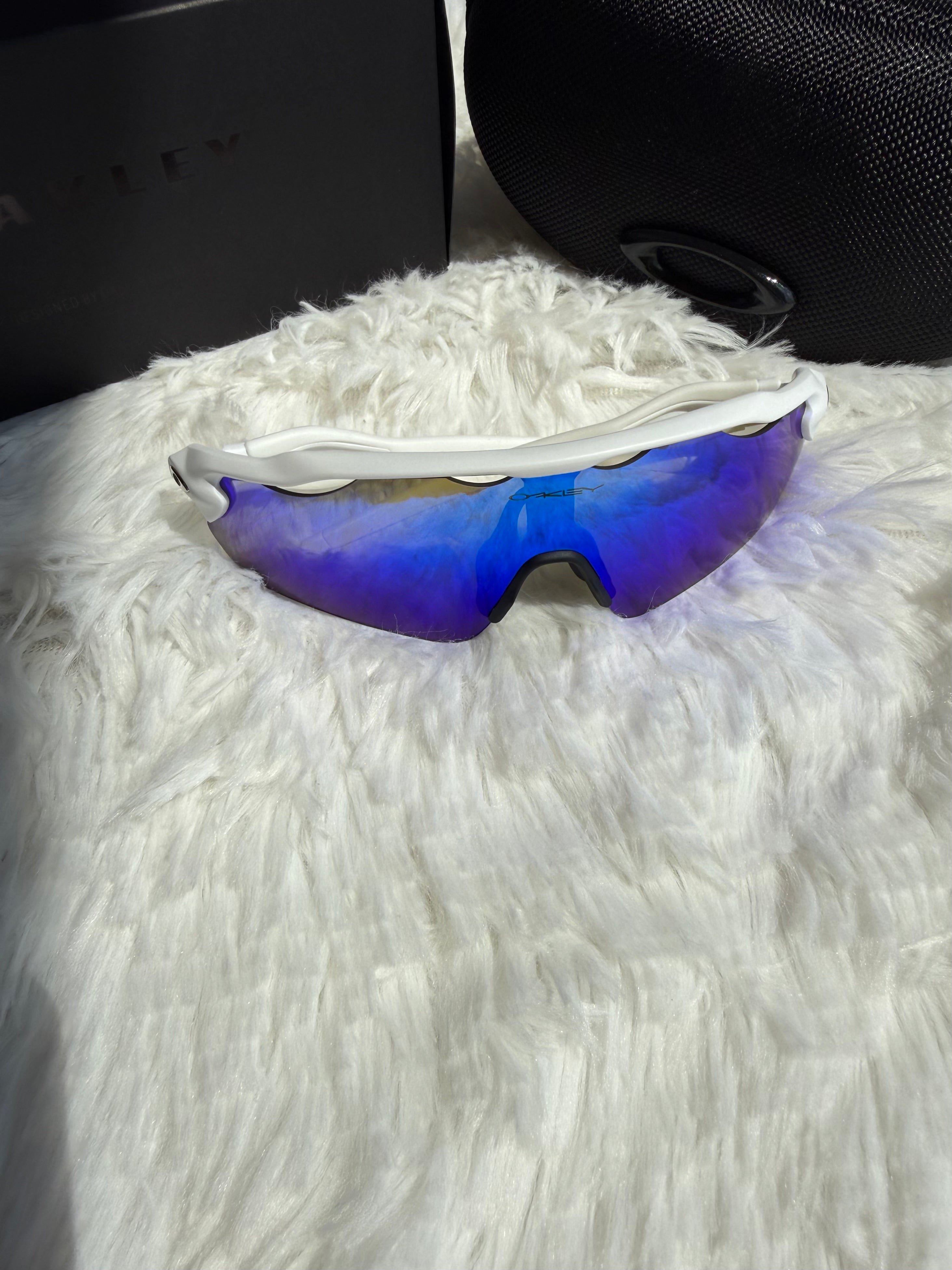 Oakley radar ev path